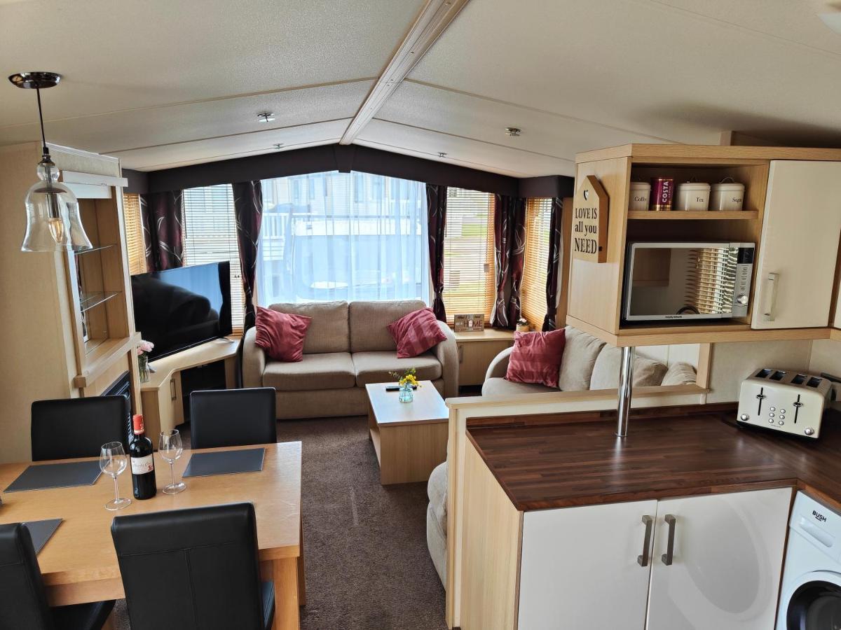Holiday Home Sleeps Six Saint Leonards Экстерьер фото